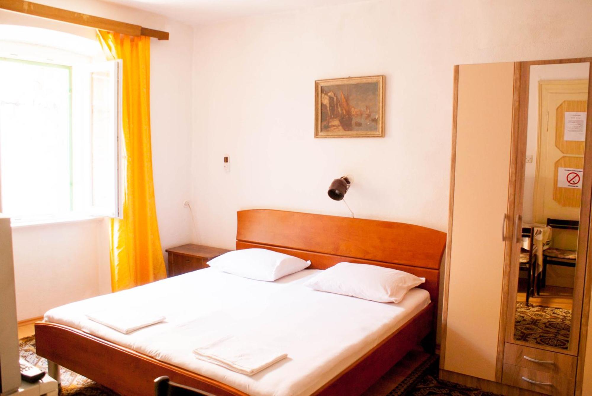 Accommodation Old Town Vitaic กอร์จูลา ห้อง รูปภาพ