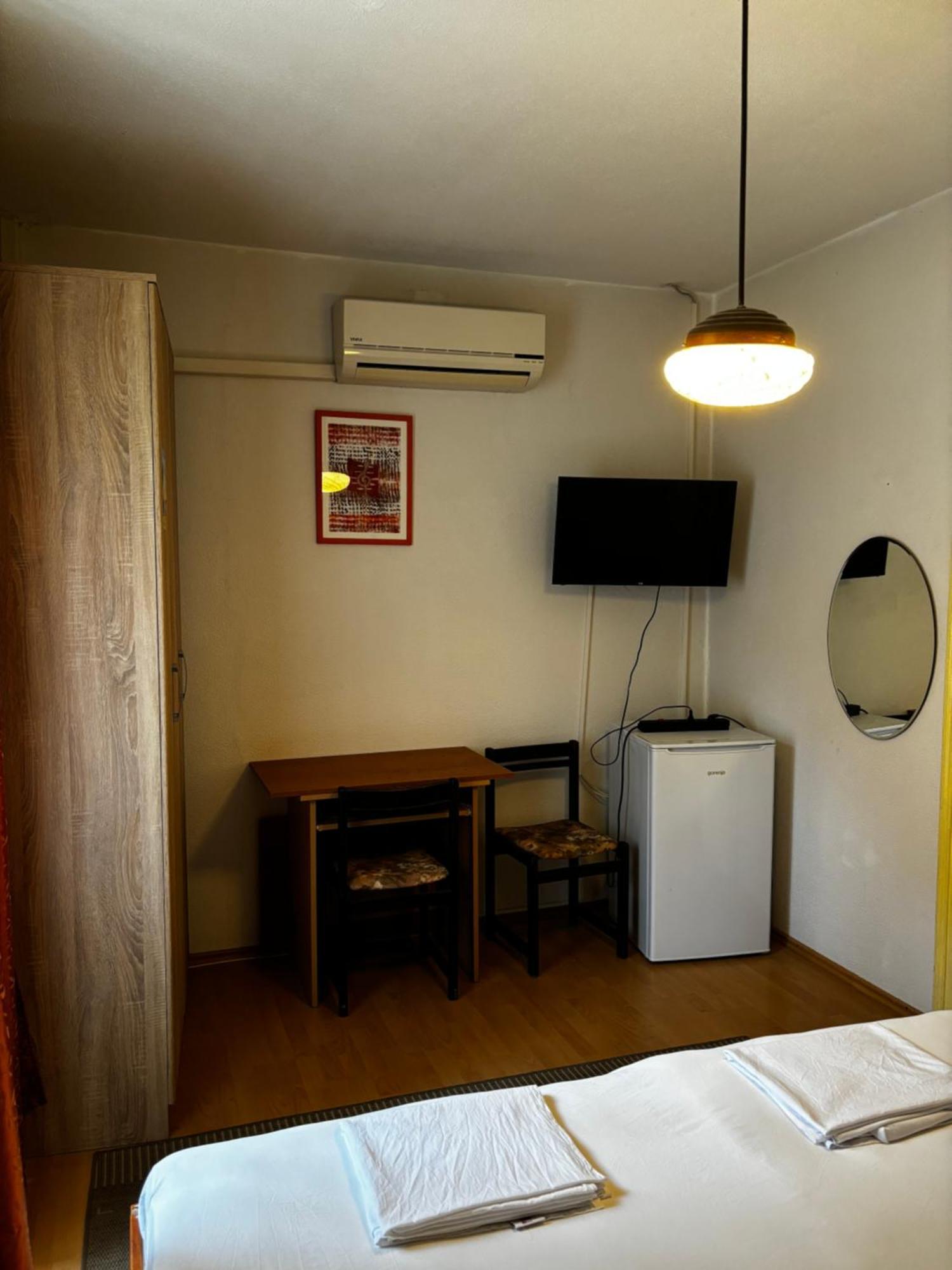 Accommodation Old Town Vitaic กอร์จูลา ภายนอก รูปภาพ