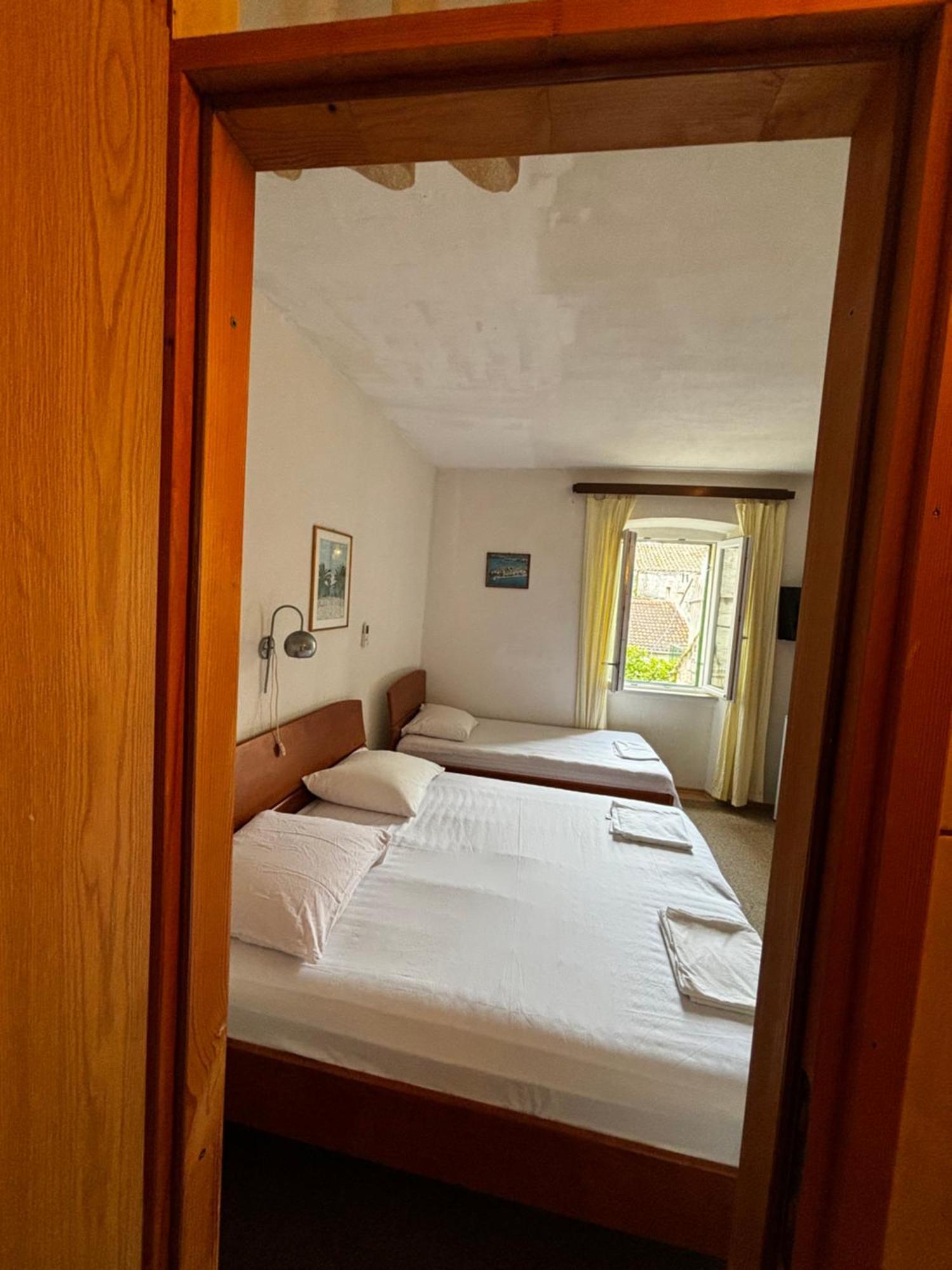 Accommodation Old Town Vitaic กอร์จูลา ภายนอก รูปภาพ