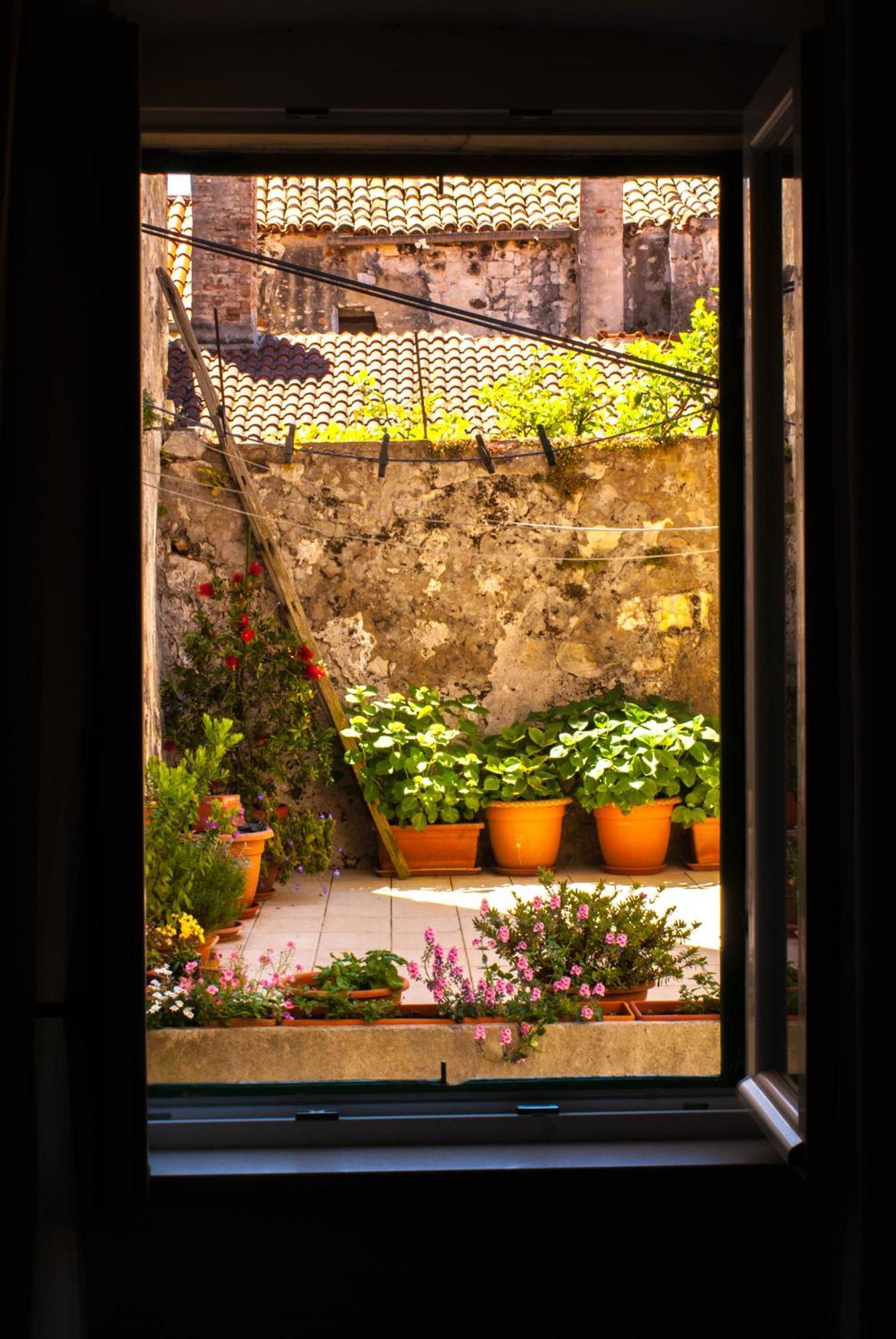 Accommodation Old Town Vitaic กอร์จูลา ห้อง รูปภาพ